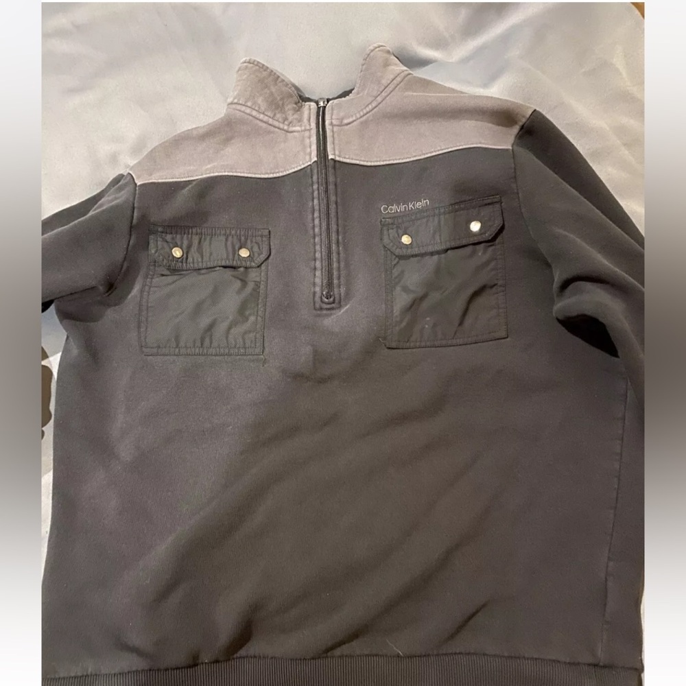 Large Calvin Klein fleece. Black and gray